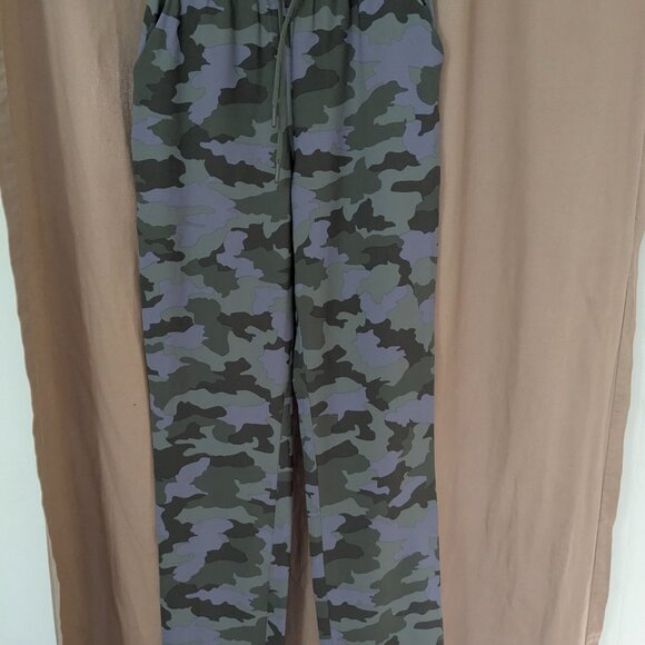 Lululemon Keep Moving High Rise Full Length Pant - Sz 4 - Picture 2 of 3